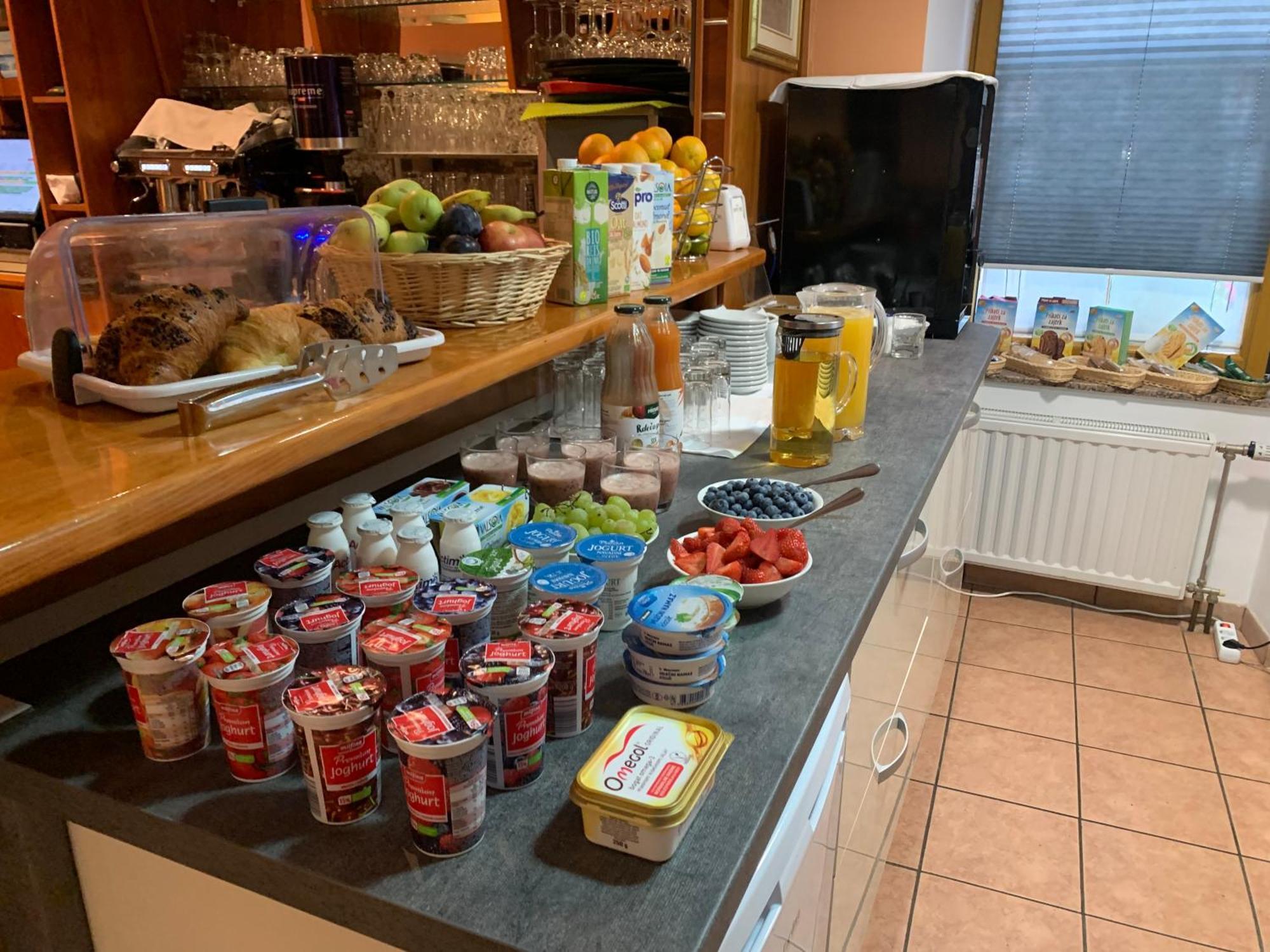 Gostisce Sovdat Bovec Exteriör bild